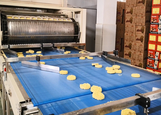 Compact Structure Instant Noodles Machinery 60000PCS/8h Noodle Processing